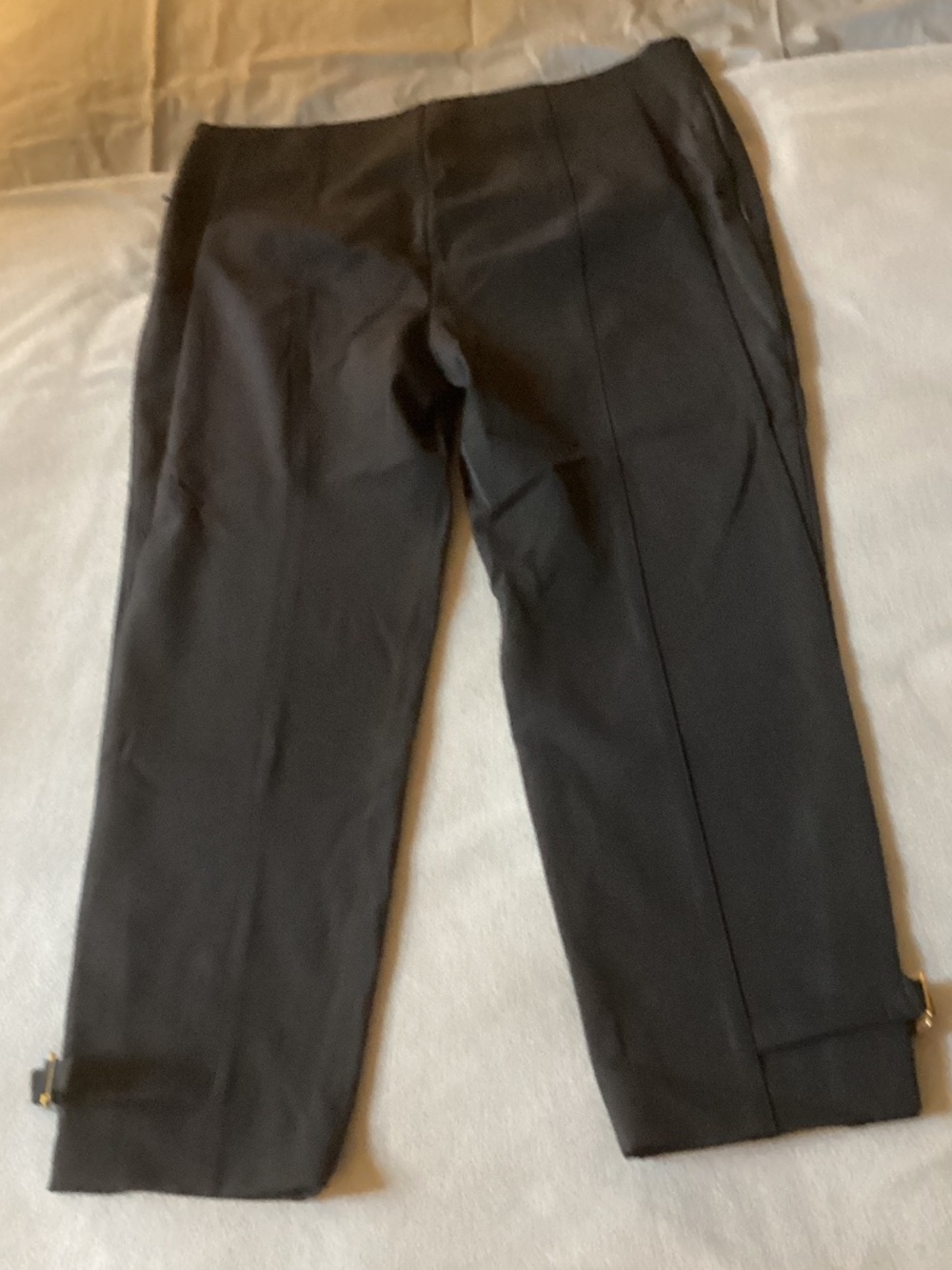 Escada Capris - Picture 7 of 7